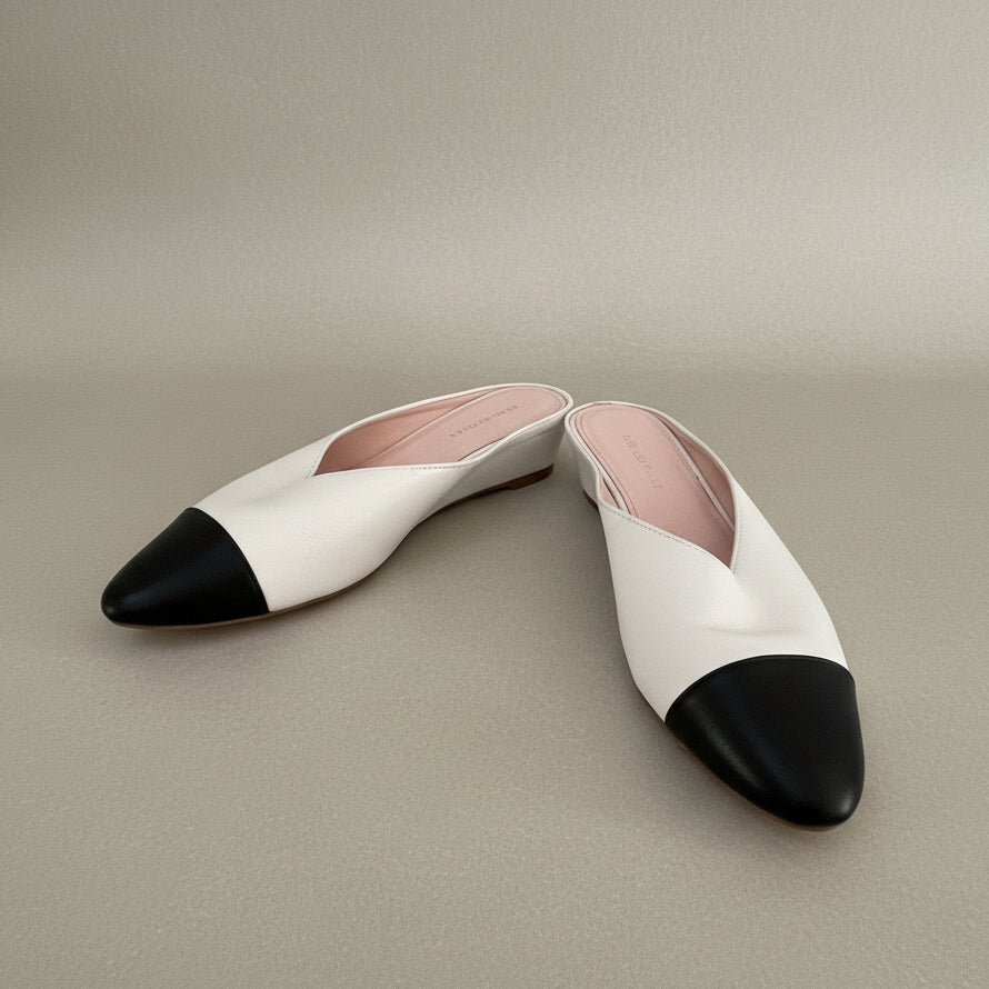 Avec Les Filles Ivory & Black Wedge Mules - 38