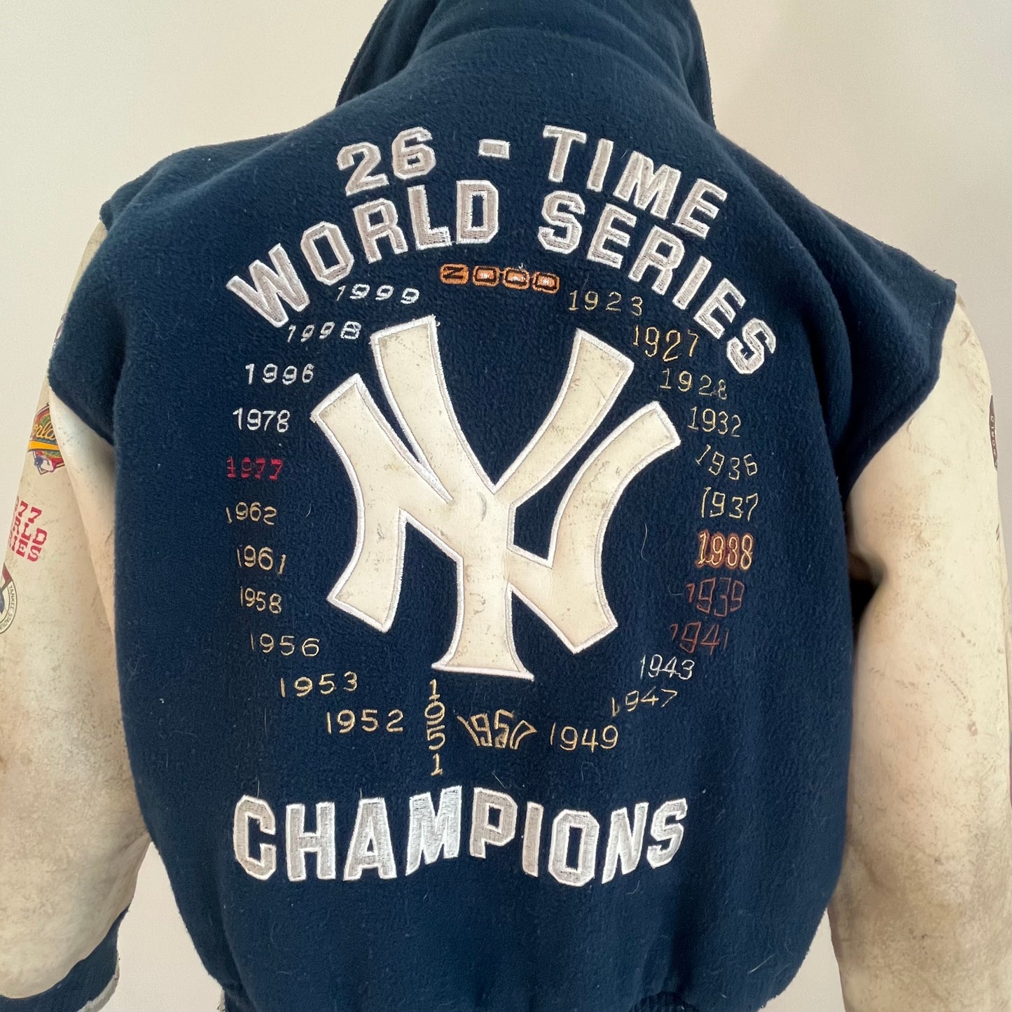 Vintage New York Yankees World Series Championship Jacket (2000) – Small