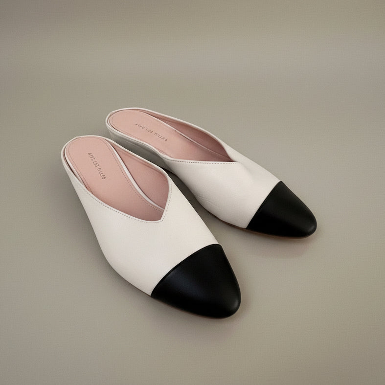 Avec Les Filles Ivory & Black Wedge Mules - 38