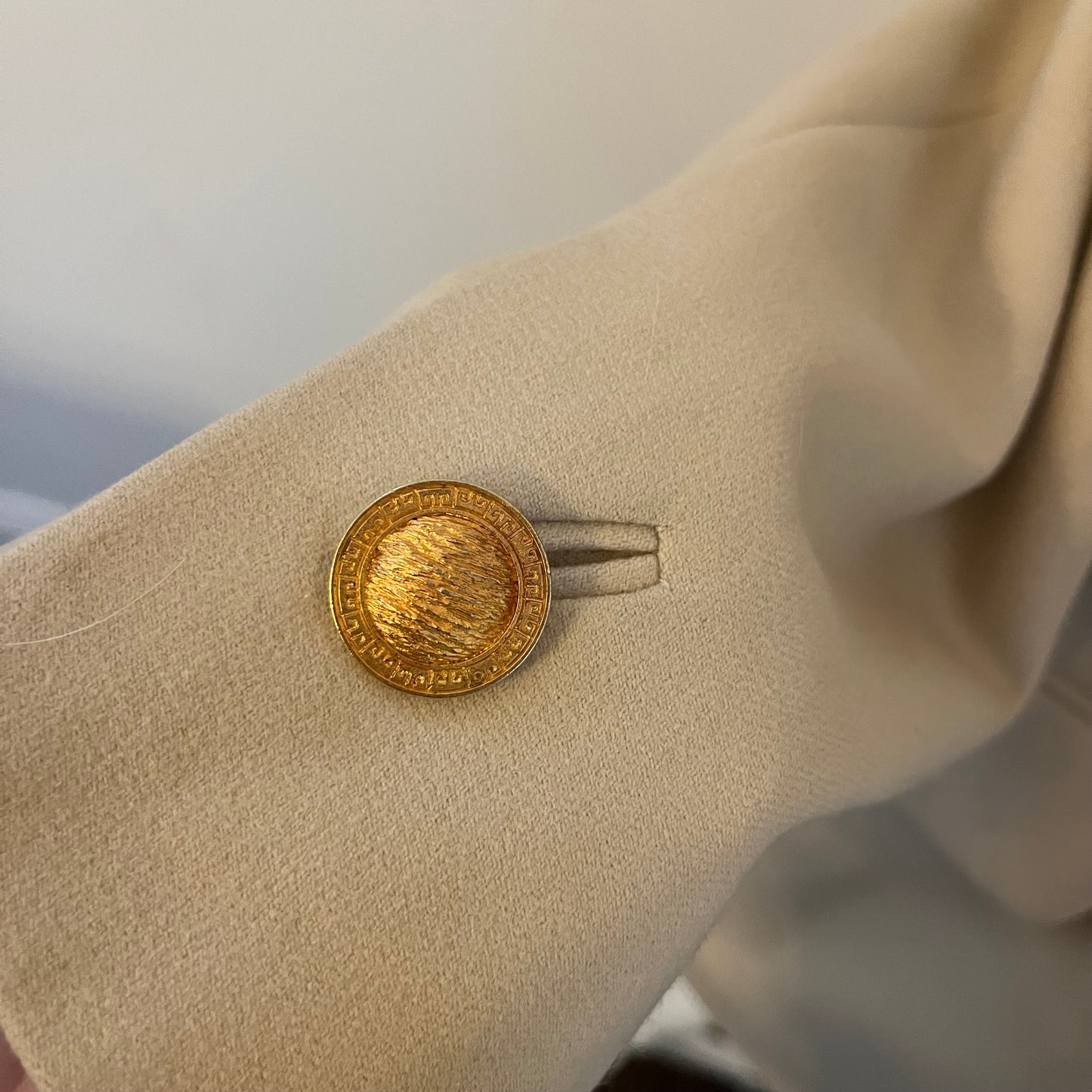 Vintage Louis Féraud Tan Blazer - Size 12