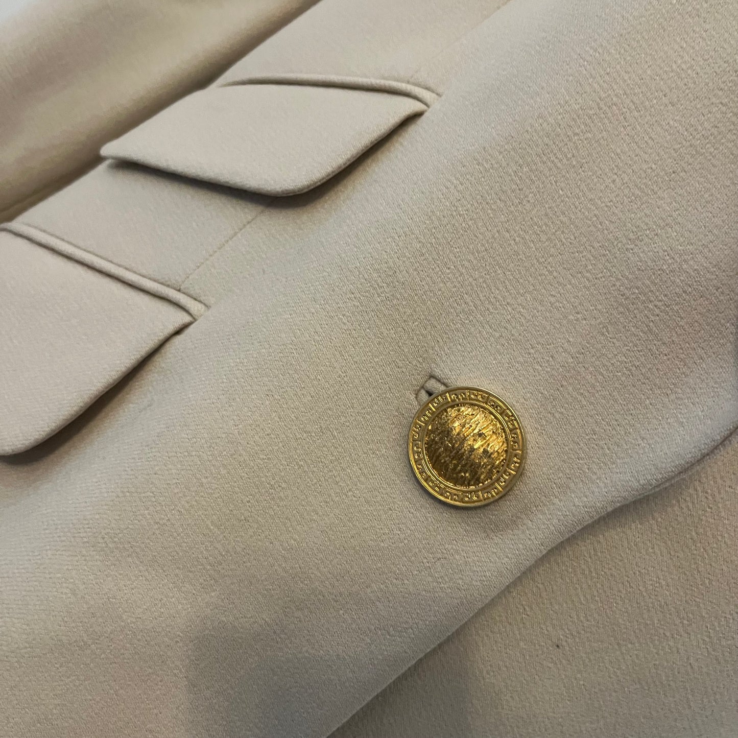 Vintage Louis Féraud Tan Blazer - Size 12