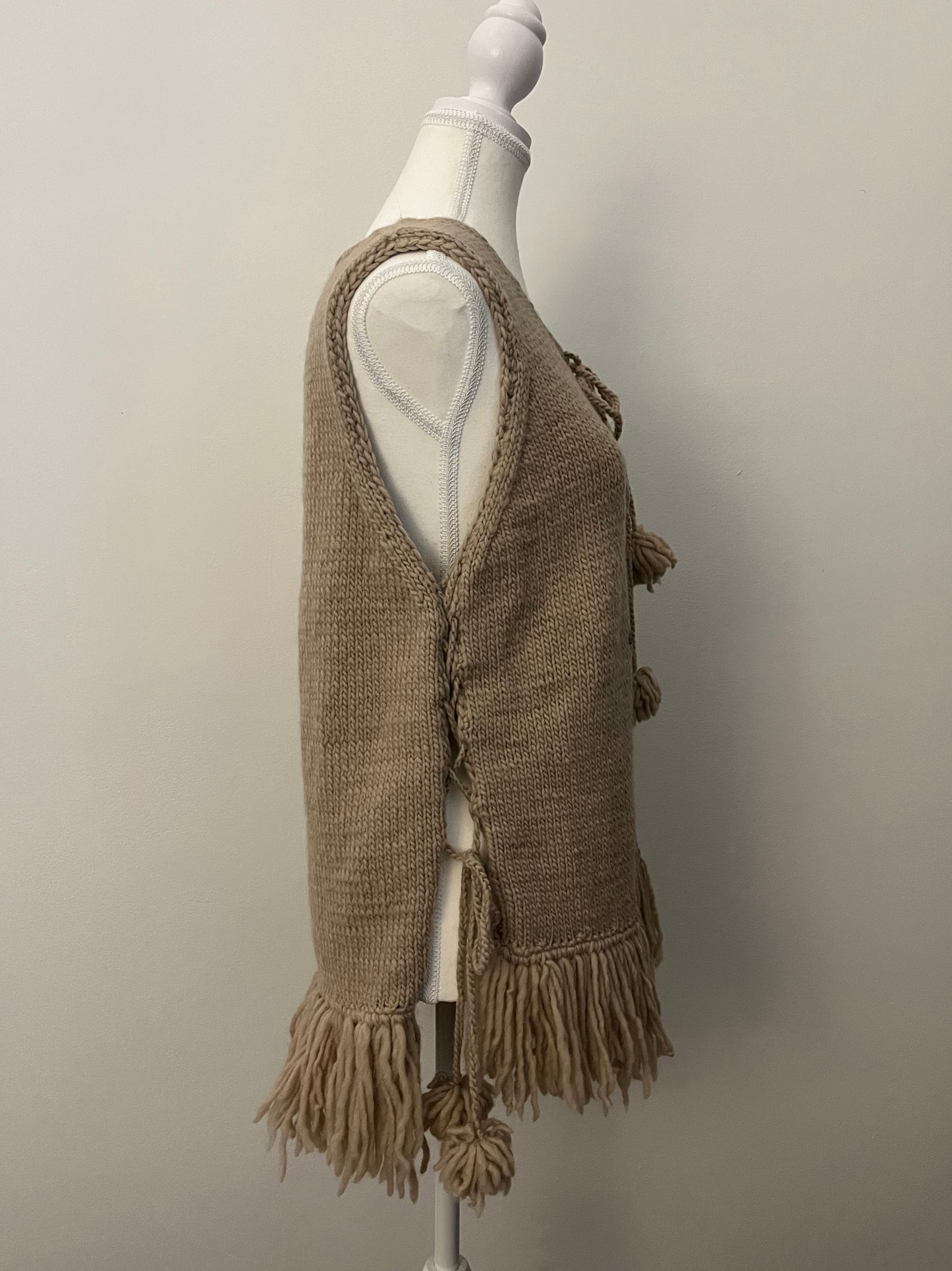 The J. Peterman Company Sleeveless Alpaca Wool Sweater w Side Ties & Fringe - Small