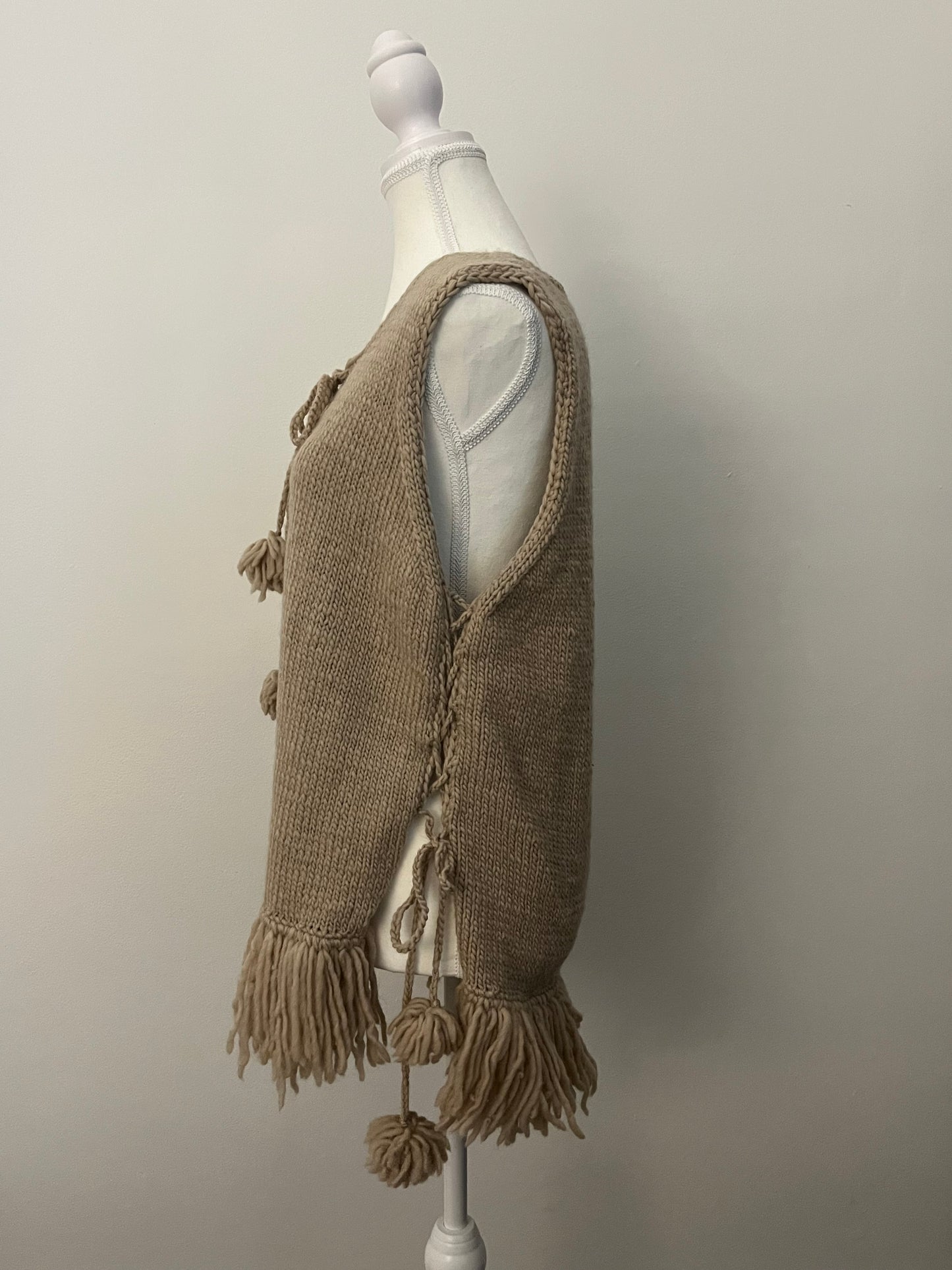 The J. Peterman Company Sleeveless Alpaca Wool Sweater w Side Ties & Fringe - Small