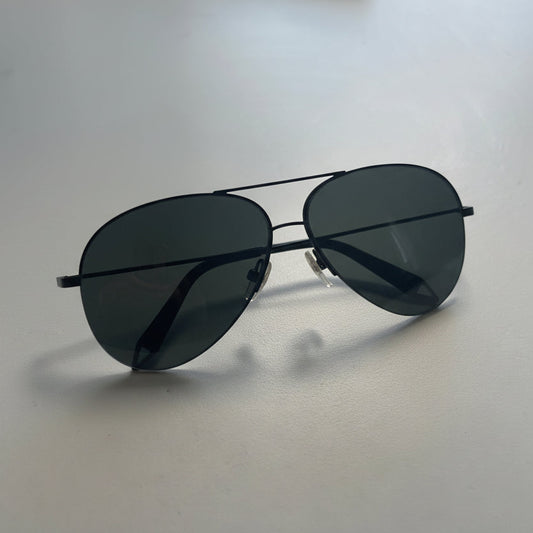 Victoria Beckham Black Aviator Sunglasses VBS98 C26 – Black