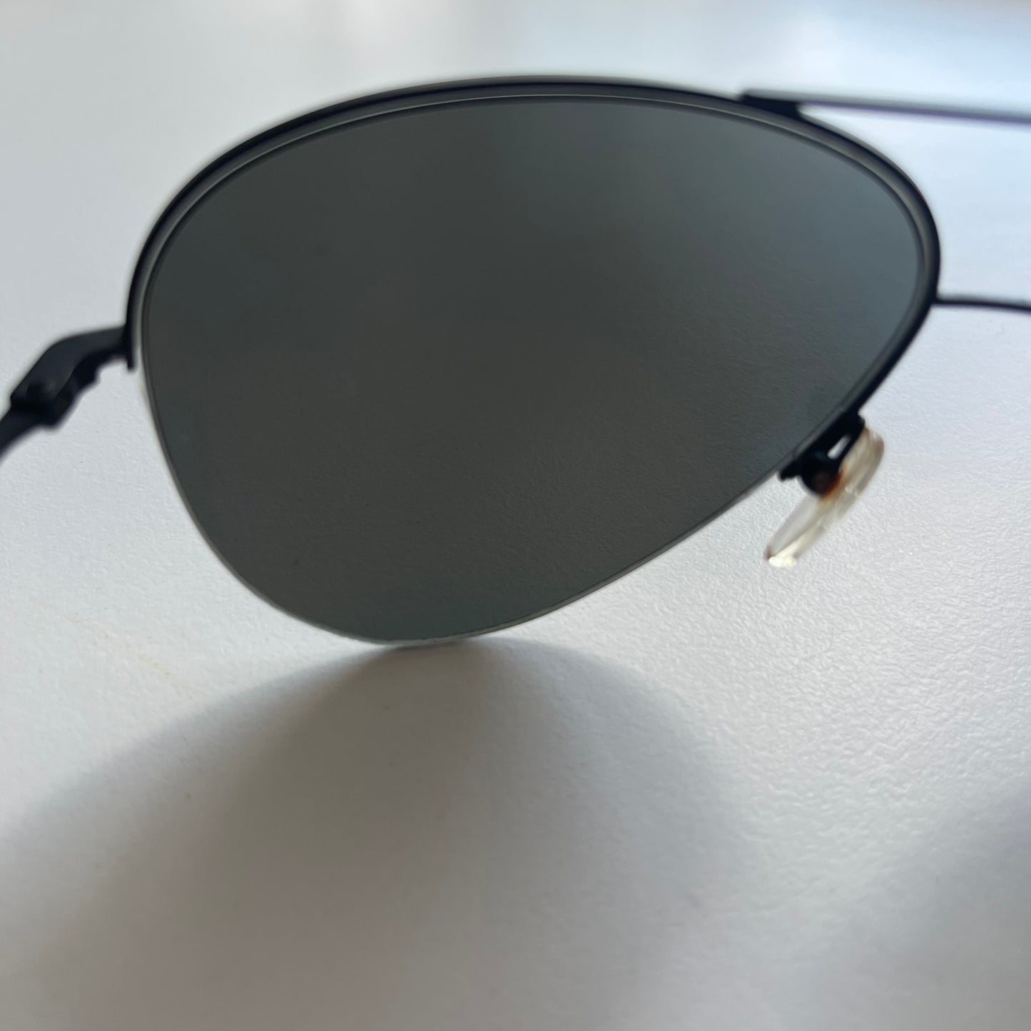 Victoria Beckham Black Aviator Sunglasses VBS98 C26 – Black