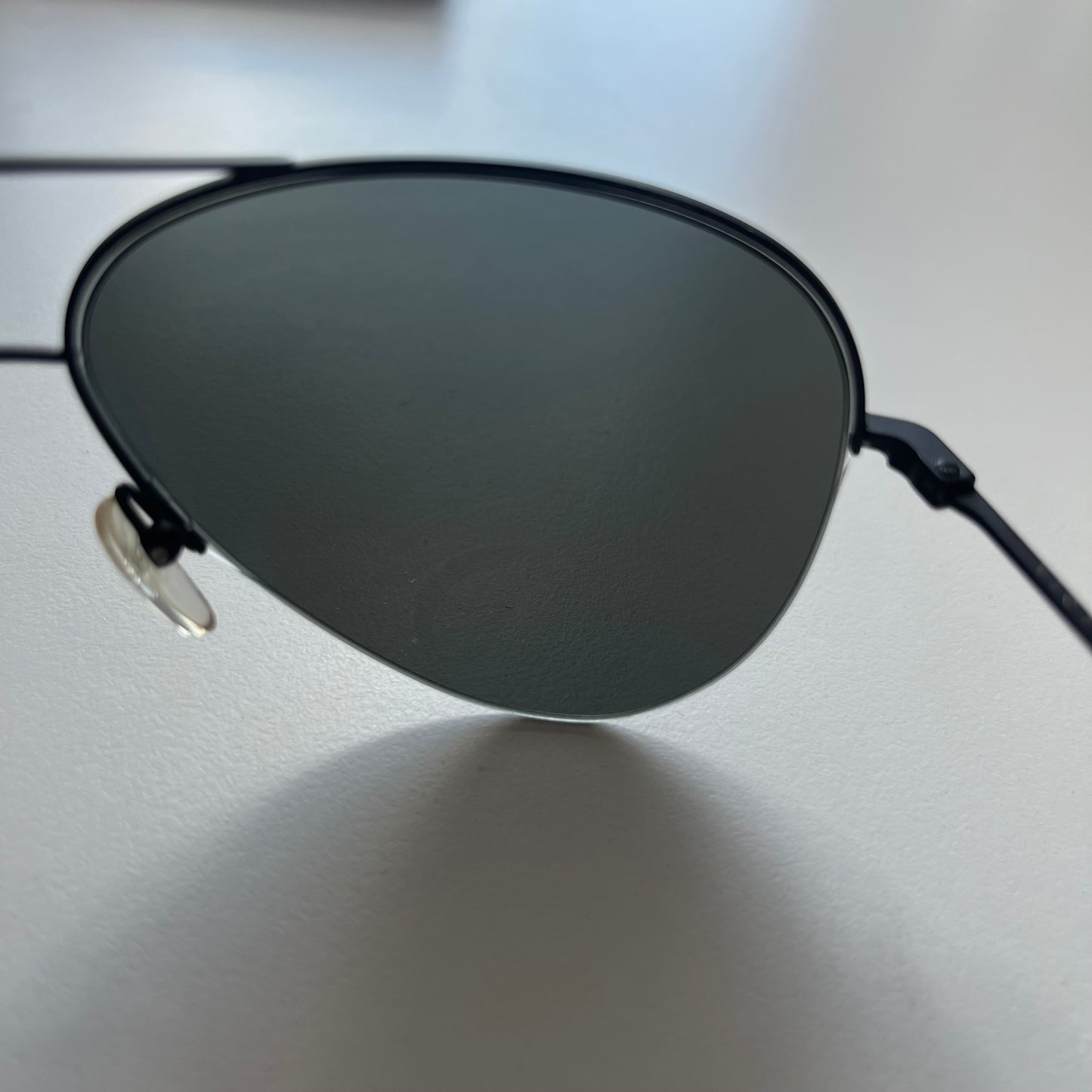 Victoria Beckham Black Aviator Sunglasses VBS98 C26 – Black