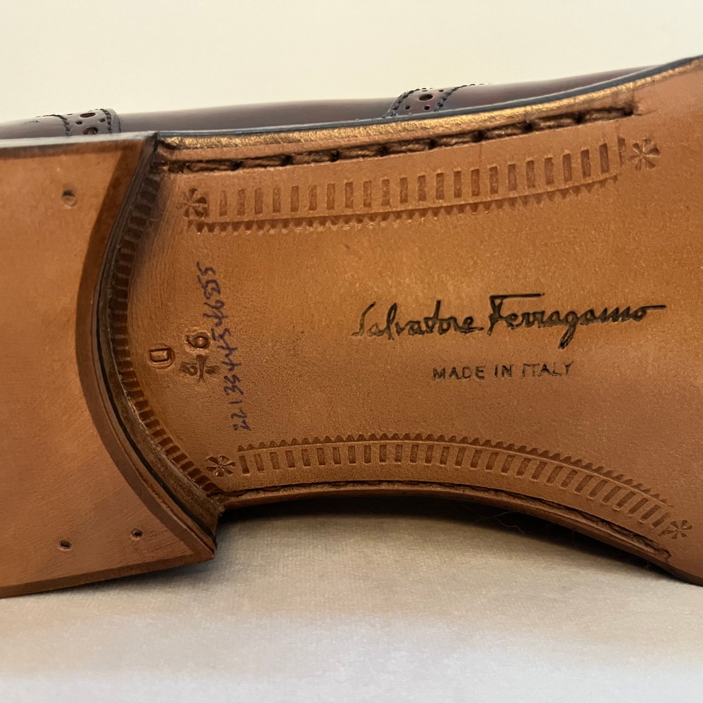 Salvatore Ferragamo Men’s Burgundy Leather Lucas Loafers - Size 9.5 - Never Worn | New in Box